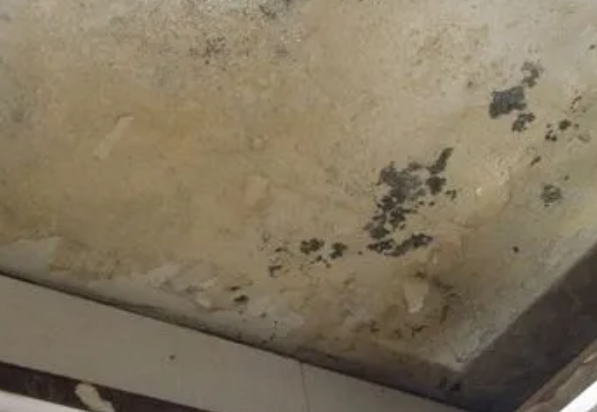 振兴阳台漏水维修公司分享下振兴卫生间渗水维修需要注意哪些问题。